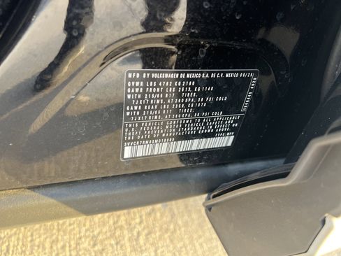 Used 2025 Volkswagen Tiguan S image 30