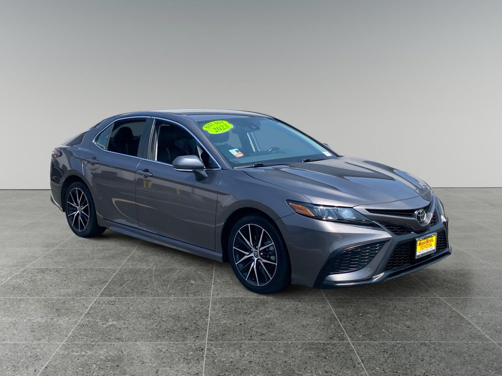Used 2023 Toyota Camry SE FWD image 7