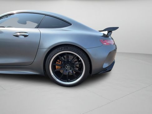 Used 2019 Mercedes-Benz AMG GT R image 32