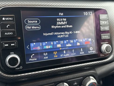 Used 2023 Nissan Kicks SV image 4