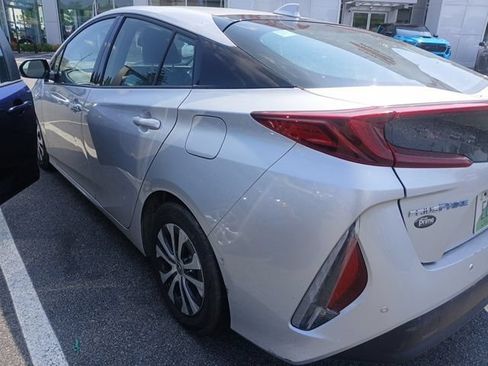Used 2020 Toyota Prius Prime Limited FWD image 3
