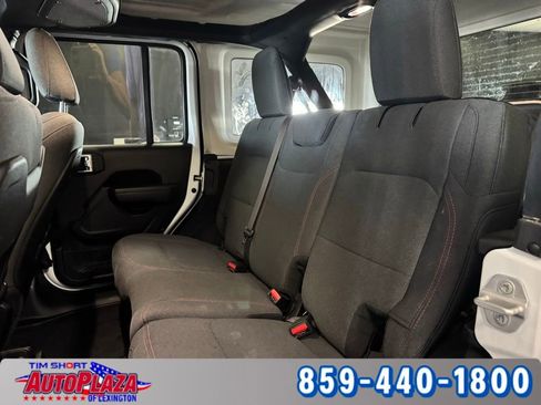 Used 2024 Jeep Wrangler Rubicon image 34