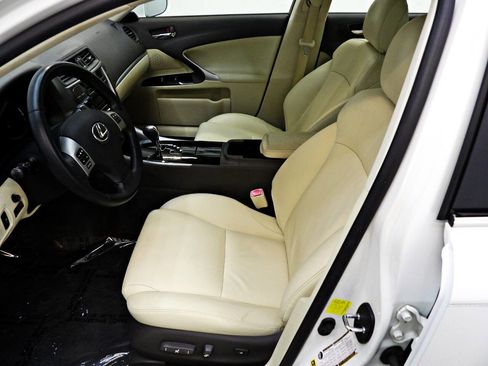 Used 2012 Lexus IS 250 RWD image 8