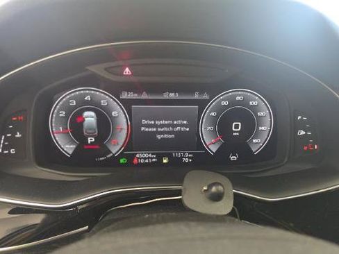 Used 2023 Audi Q7 2.0T Premium w/ Convenience Package AWD/4WD image 14
