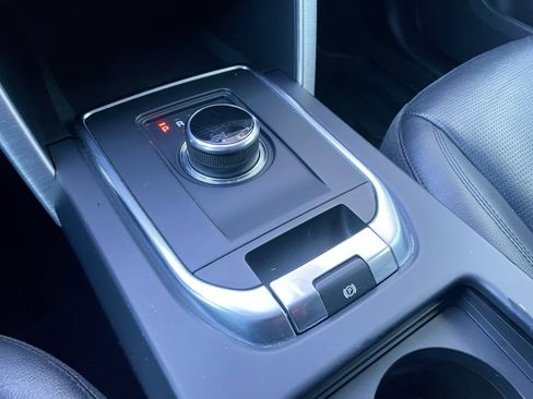 Used 2018 Land Rover Discovery Sport HSE image 20