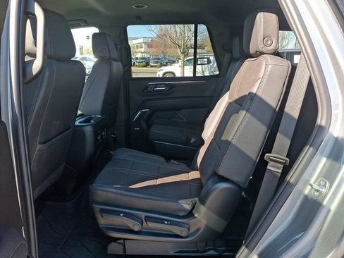 Used 2025 Chevrolet Tahoe High Country AWD/4WD image 25