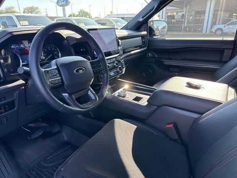 Used 2024 Ford Expedition Max Limited image 9