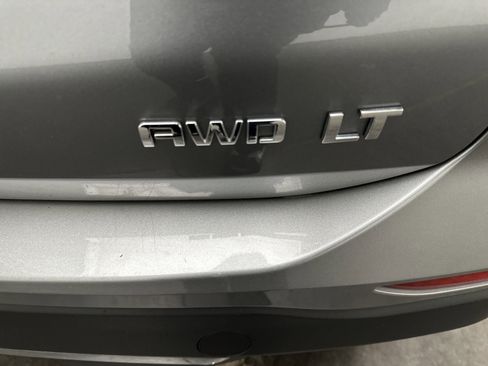 Used 2023 Chevrolet Equinox LT w/ LPO, Floor Liner Package image 10