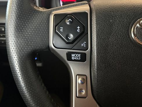 Used 2022 Toyota 4Runner SR5 Premium w/ Moonroof Package RWD image 29