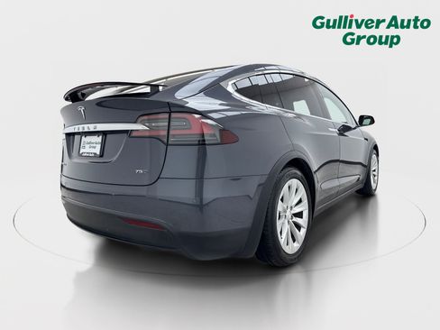 Used 2018 Tesla Model X 75D AWD/4WD image 8