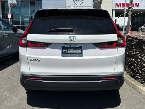 Used 2024 Honda CR-V EX image 6