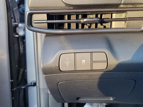 Used 2026 Hyundai Elantra Sport FWD image 16