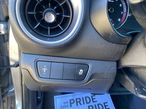 Used 2022 Kia Forte LXS image 22