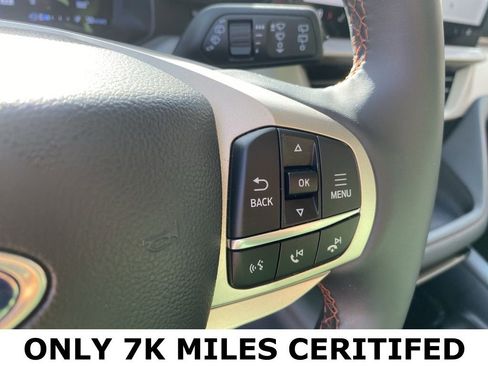 Used 2025 Ford Explorer Active image 27