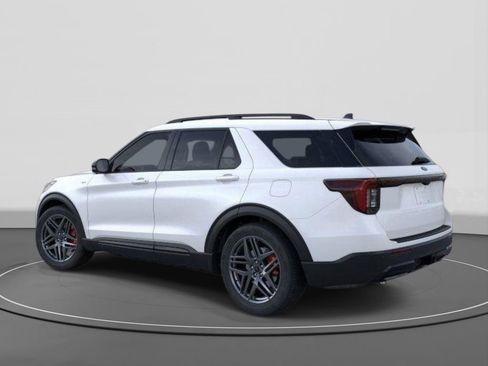 New 2026 Ford Explorer ST-Line w/ ST-Line Street Pack image 4