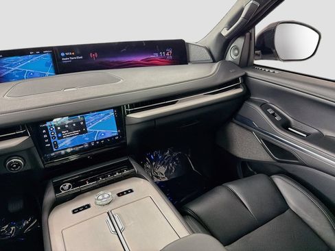 Used 2026 Lincoln Navigator Reserve w/ Jet Appearance Package AWD/4WD image 25