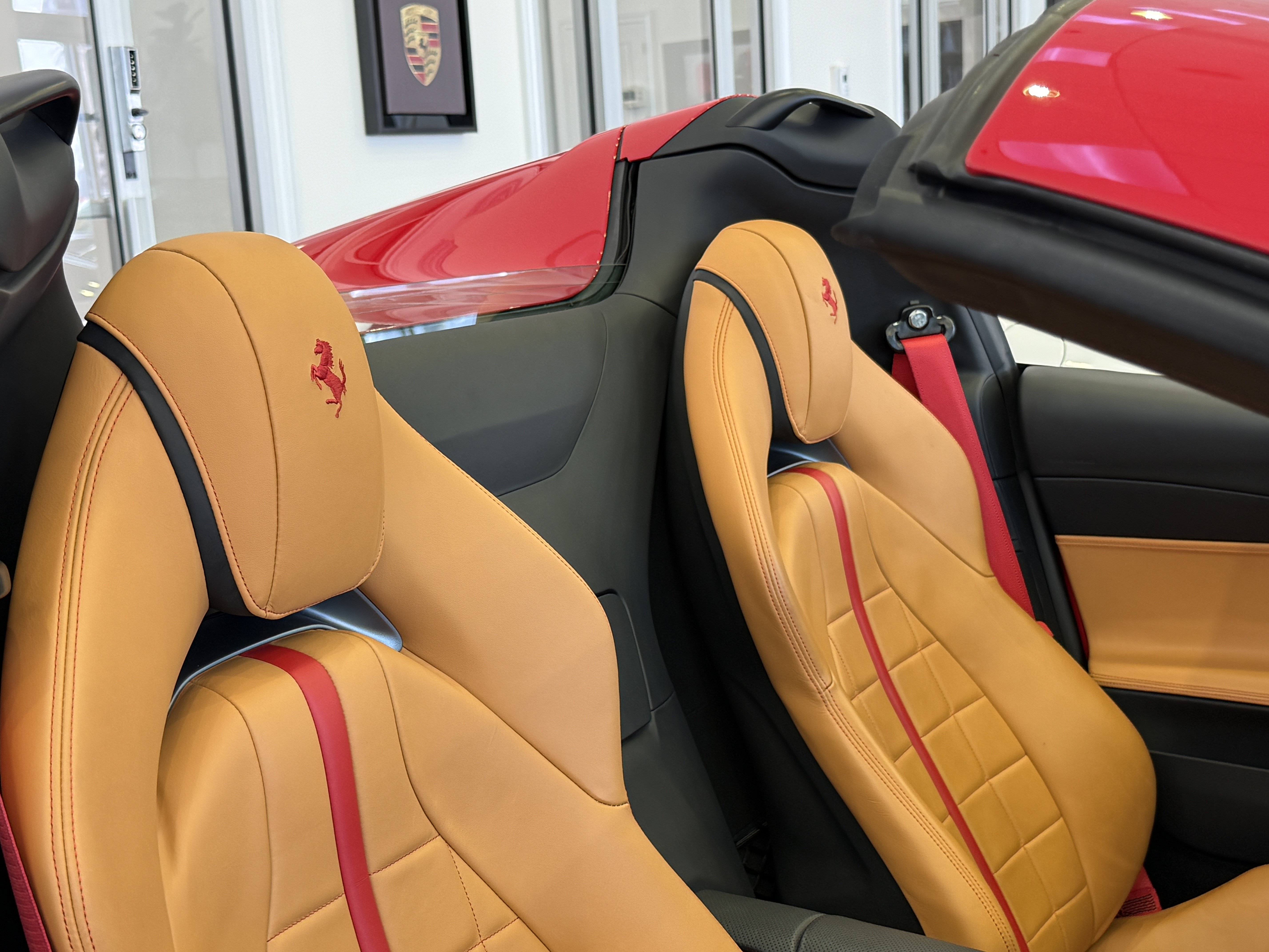 Used 2022 Ferrari 812 GTS RWD image 33