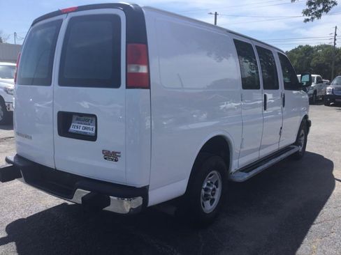 Used 2014 GMC Savana 2500 RWD image 5