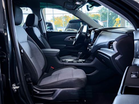 Used 2019 Chevrolet Traverse LT image 35