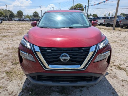 Used 2023 Nissan Rogue SV FWD image 9