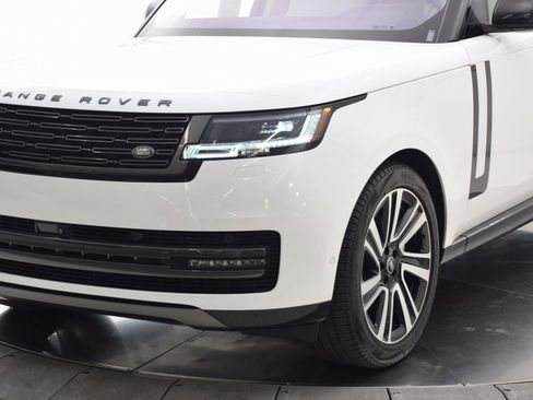 Used 2023 Land Rover Range Rover SE image 10