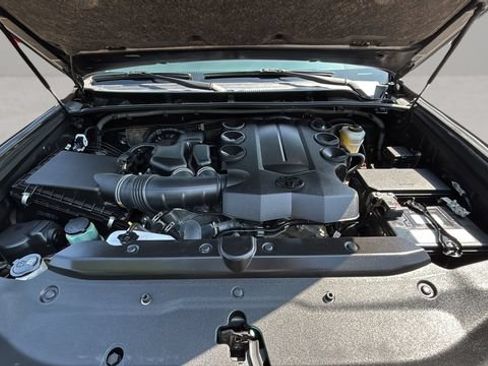 Used 2022 Toyota 4Runner Limited RWD image 33