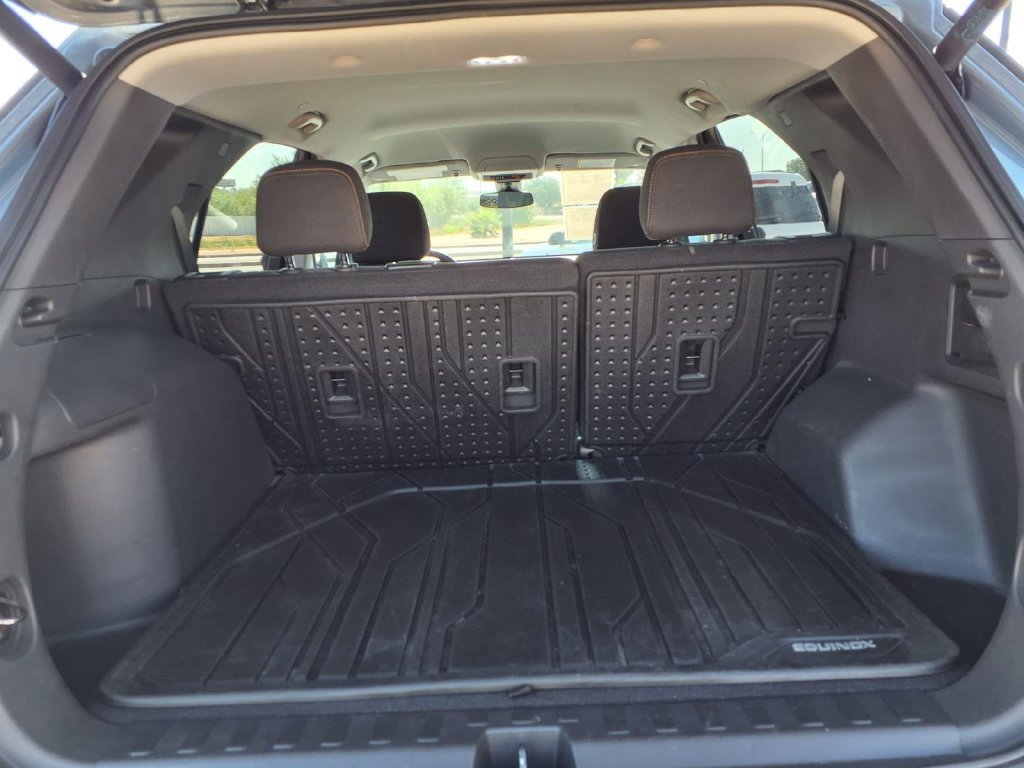 Used 2024 Chevrolet Equinox LT w/ LPO, Floor Liner Package FWD image 11
