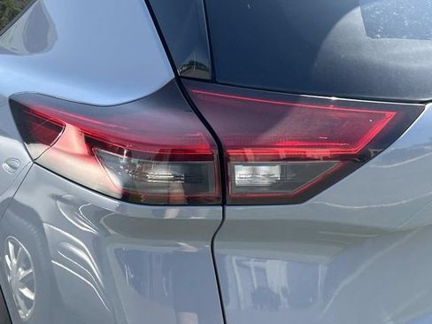 Used 2021 Nissan Rogue Platinum FWD image 7