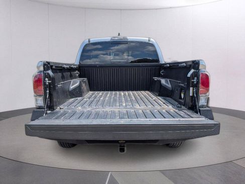 Used 2023 Toyota Tacoma TRD Off-Road AWD/4WD image 5