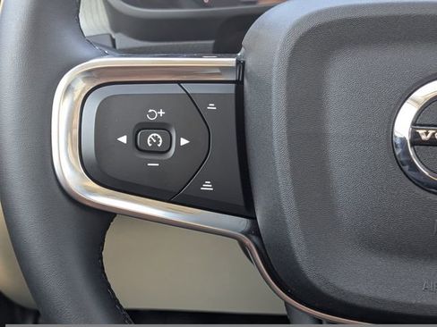 New 2026 Volvo XC40 B5 Ultra AWD/4WD image 28