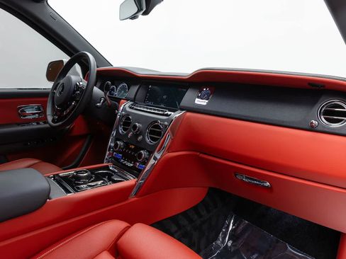 Used 2021 Rolls-Royce Cullinan AWD/4WD image 55