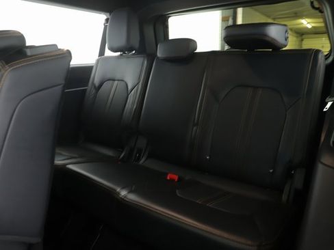 Used 2023 Ford Expedition Max Platinum image 34