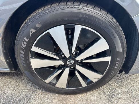 Used 2021 Nissan Altima 2.5 SV FWD image 7