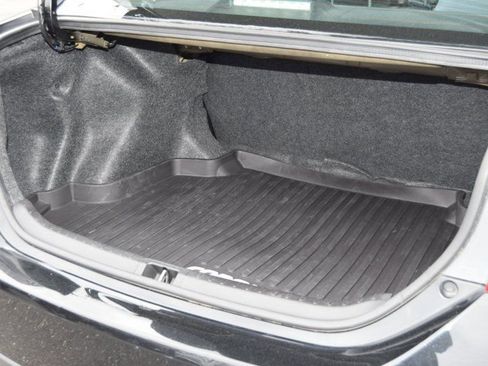 Used 2019 Toyota Corolla LE FWD image 15