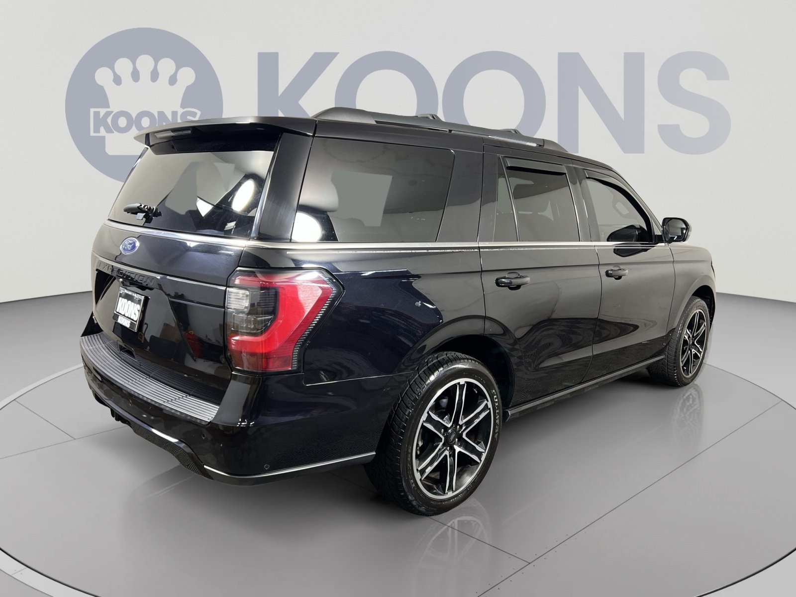 Used 2019 Ford Expedition Limited w/ Equipment Group 303A AWD/4WD image 11
