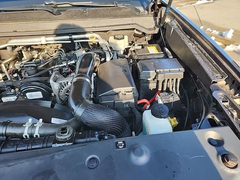 Used 2017 GMC Canyon SLT w/ Driver Alert Package image 28