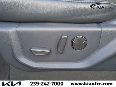 Used 2022 Ford F350 Lariat AWD/4WD image 22