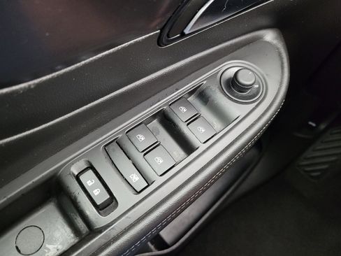 Used 2019 Buick Encore Preferred FWD image 27