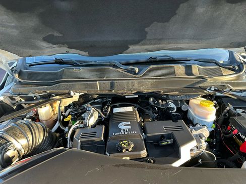 Used 2022 RAM 2500 Laramie image 17