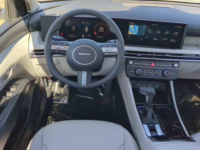 New 2025 Hyundai Tucson SE FWD image 15
