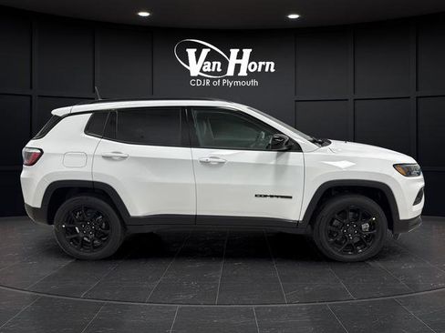 New 2026 Jeep Compass Latitude AWD/4WD image 8