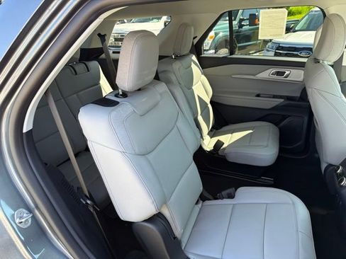 Used 2026 Ford Explorer Active w/ Active Comfort Package AWD/4WD image 43