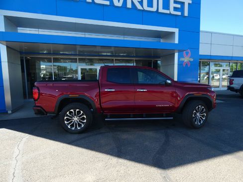 New 2026 GMC Canyon Denali AWD/4WD image 2