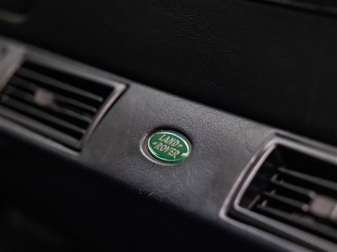 Used 1997 Land Rover Defender 90 AWD/4WD image 28