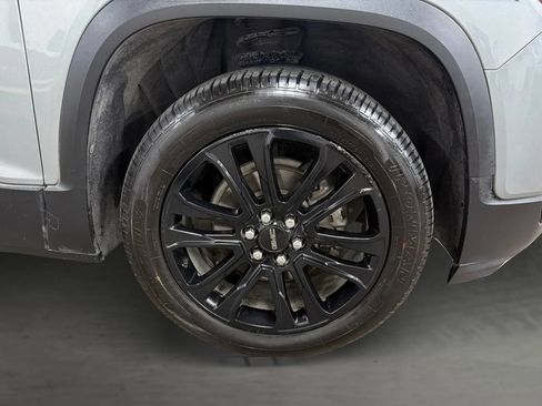 Used 2023 GMC Acadia SLE w/ Driver Convenience Package FWD image 48