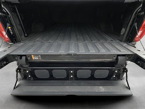 Used 2022 GMC Sierra 2500 AT4 image 35