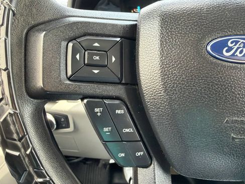 Used 2018 Ford F150 XL w/ Heavy-Duty Payload Package AWD/4WD image 32