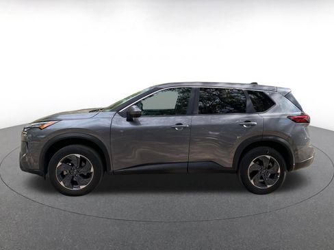 Used 2025 Nissan Rogue SV image 9