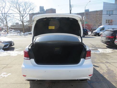 Used 2014 Lexus LS 460 AWD image 28