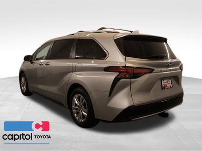 Used 2022 Toyota Sienna Limited